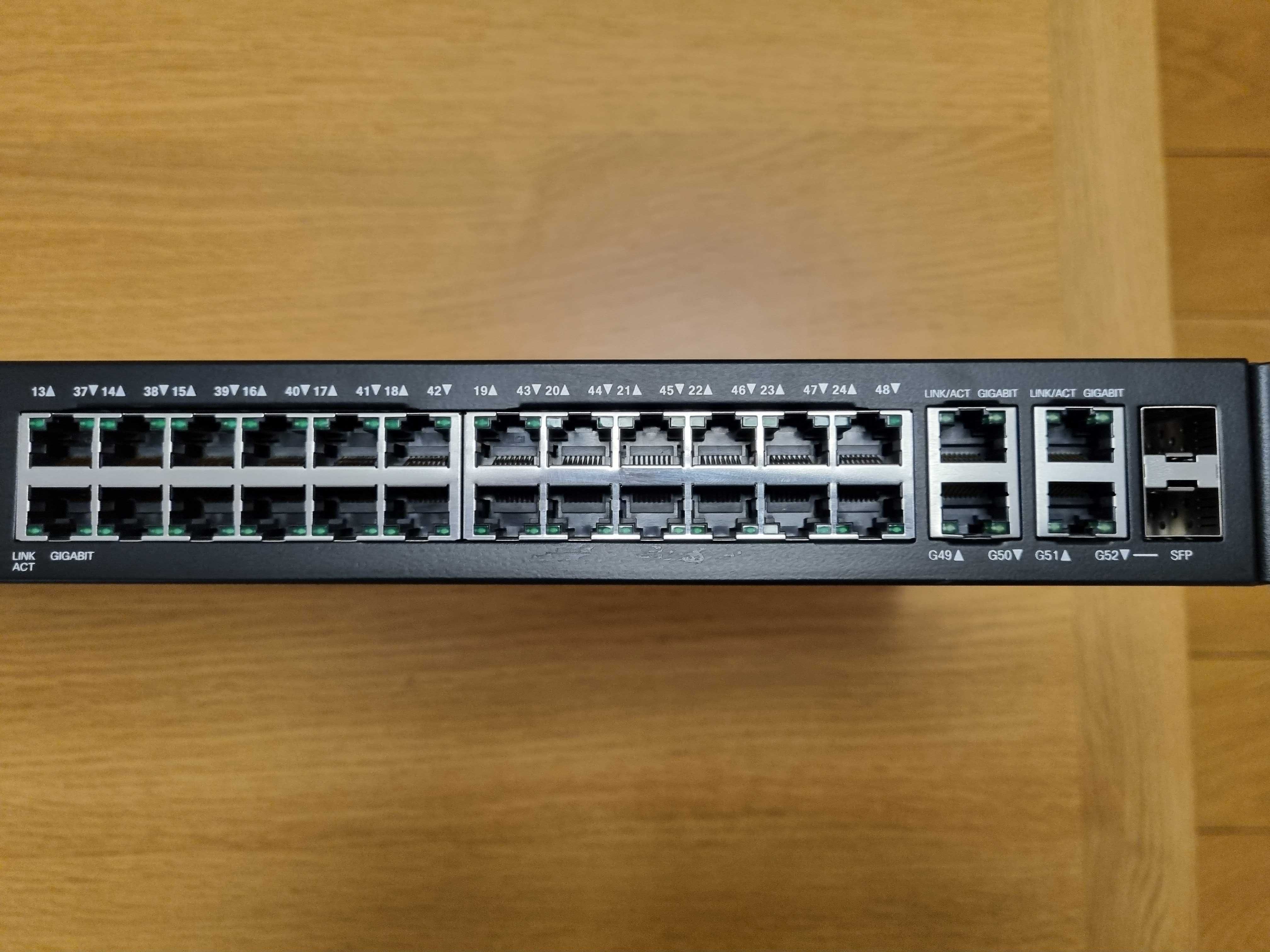 Switch Cisco SG300-52-K9