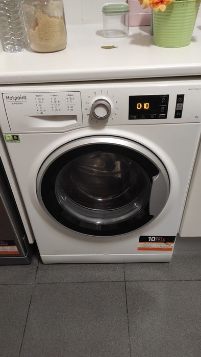 (Novidade baixa de preço) Máquina de Lavar Roupa Hotpoint 8kg