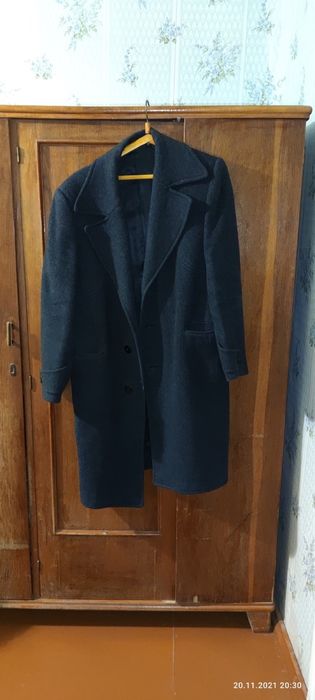 Продаётся пальто