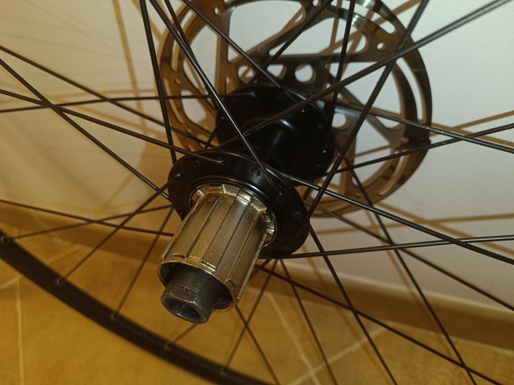 Koła szosowe Vitus 28" 700x19C bębenek Shimano