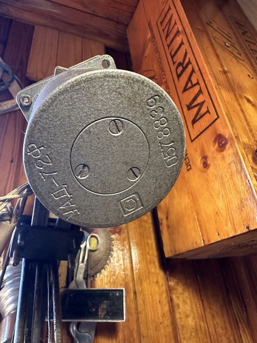 Продам свердлильний станок. Ціна 2500грн.