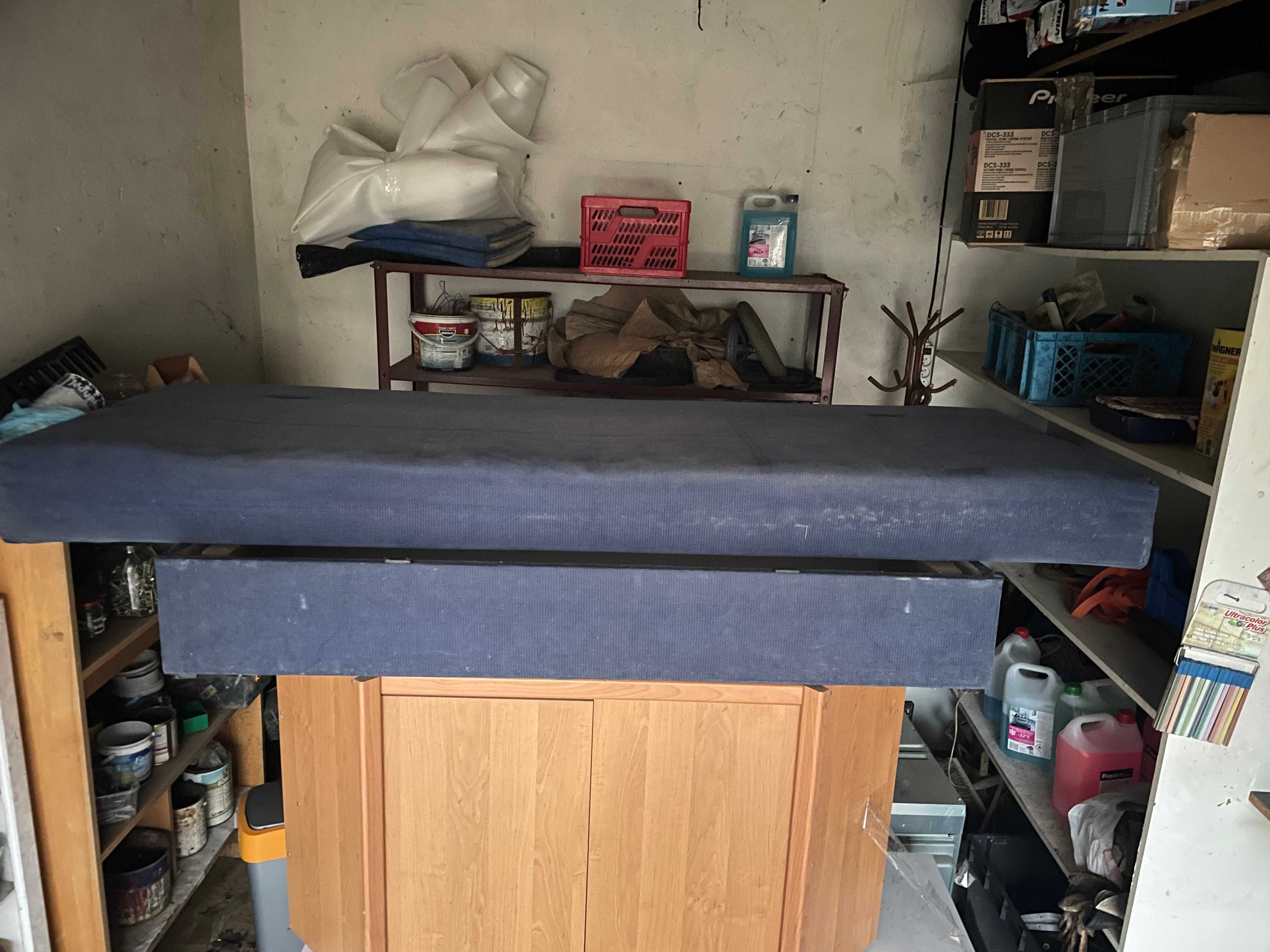 łóżko sofa kanapa