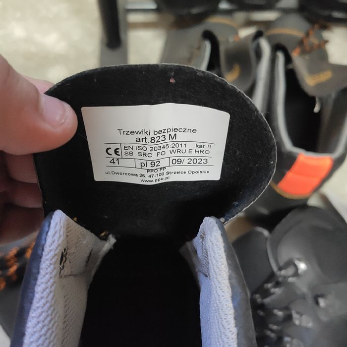 Buty robocze nowe rozmiar 41 - cena za 1 szt.