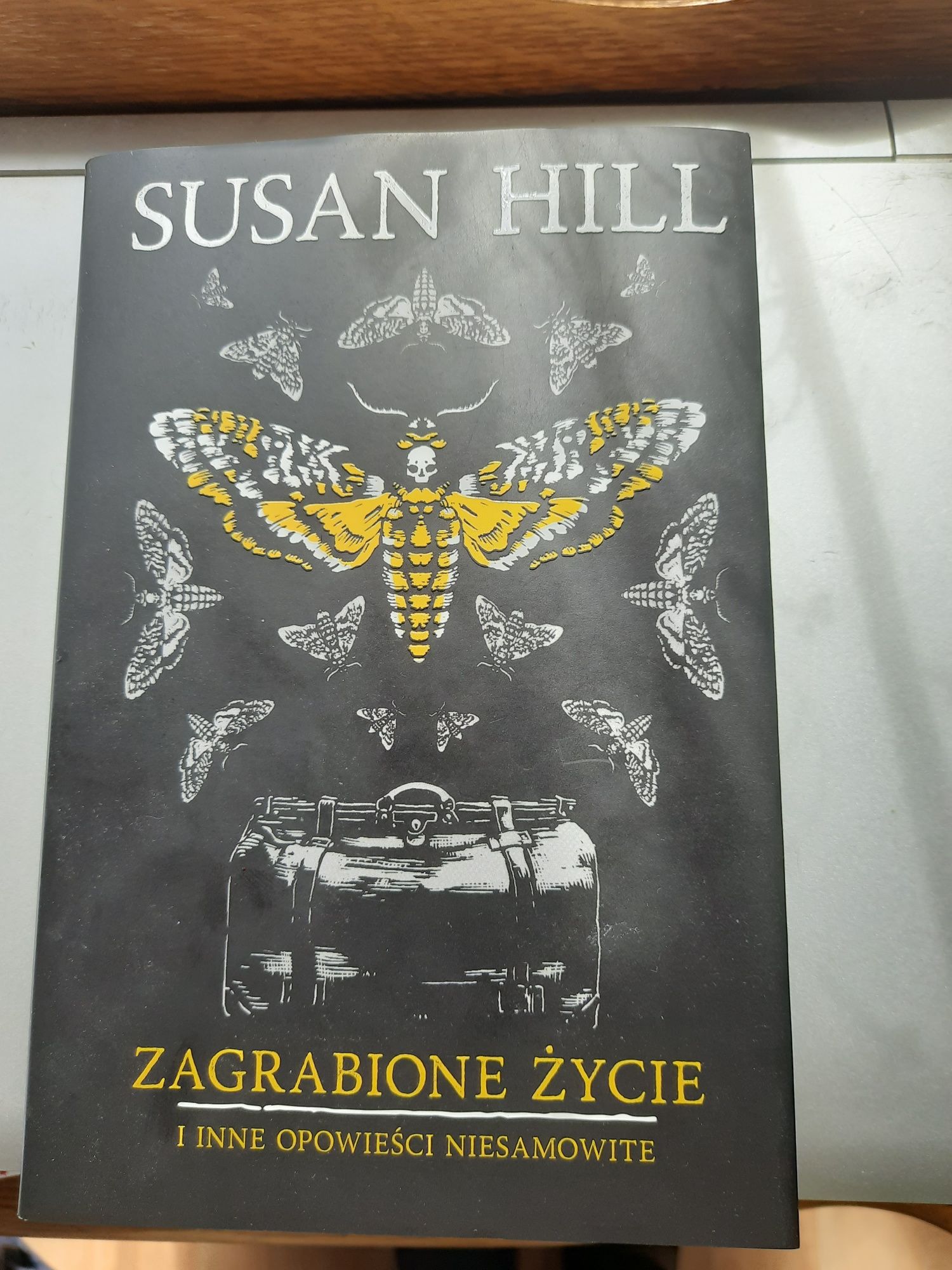 Susan Hill - zagrabione życie.