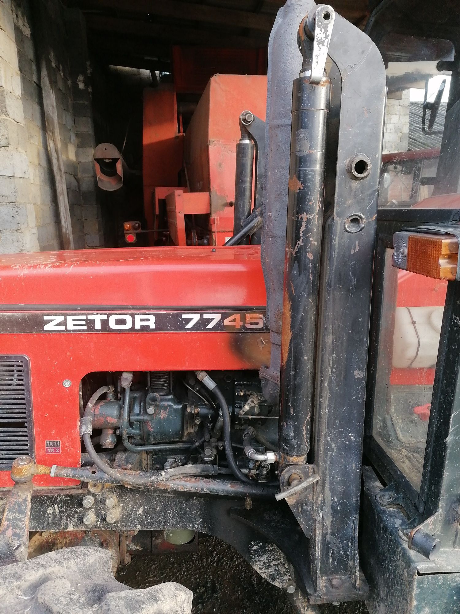 Ładowacz czołowy Zetor 7211