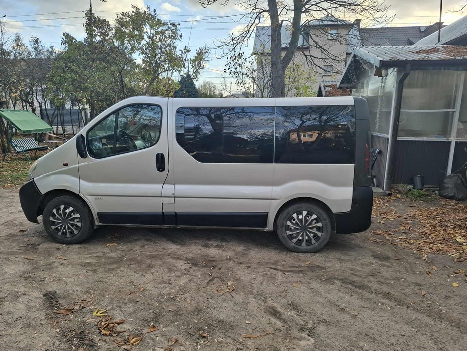 Opel Vivaro 1.9 diesel 9 osobowy