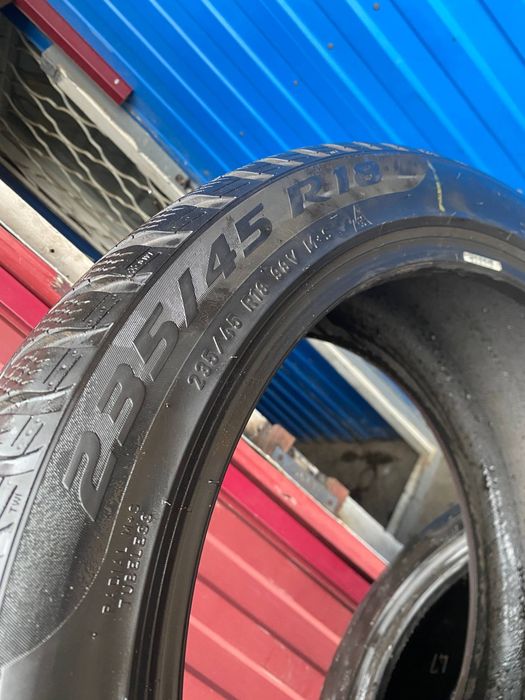 235/45/18 пирелли 6,5мм 2022 год Зима топ!)