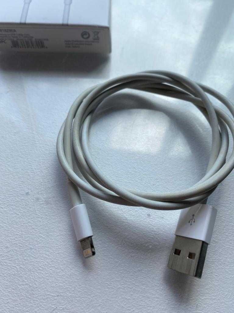 Cabo USB para Lightning (Apple)