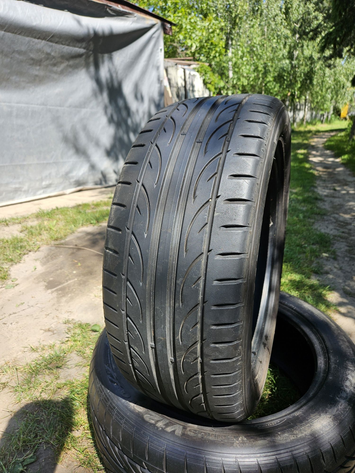 Hankook Ventus V12 Evo 2 235/50R18