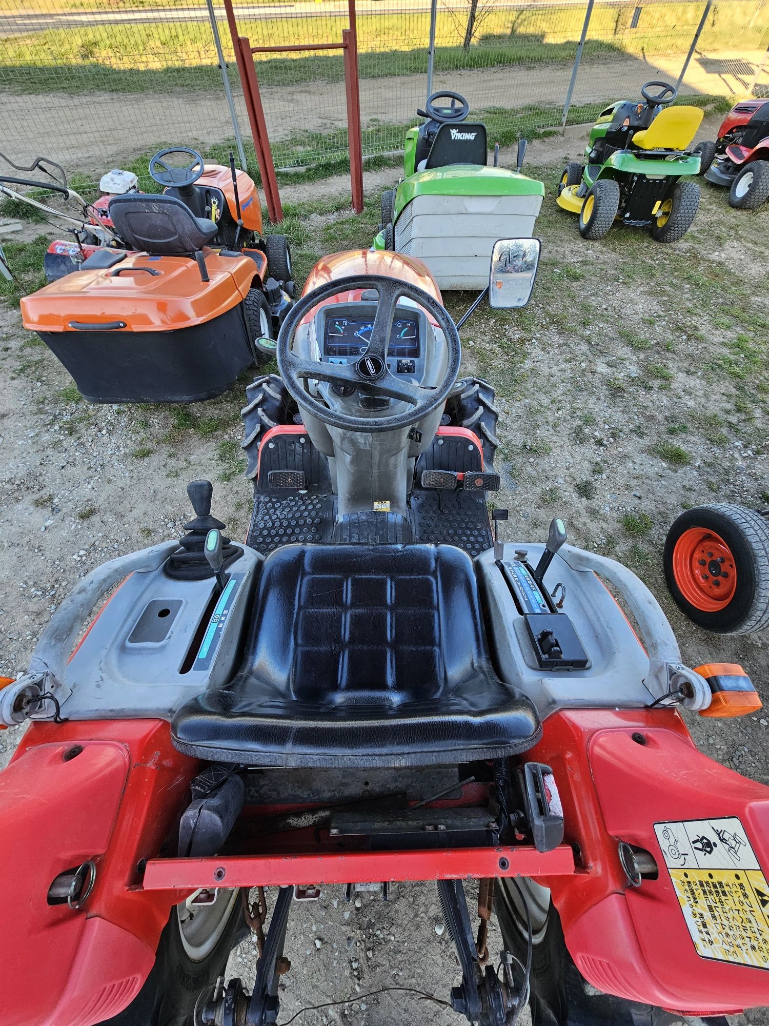Mini traktorek  Japoński z napędem 4x4
