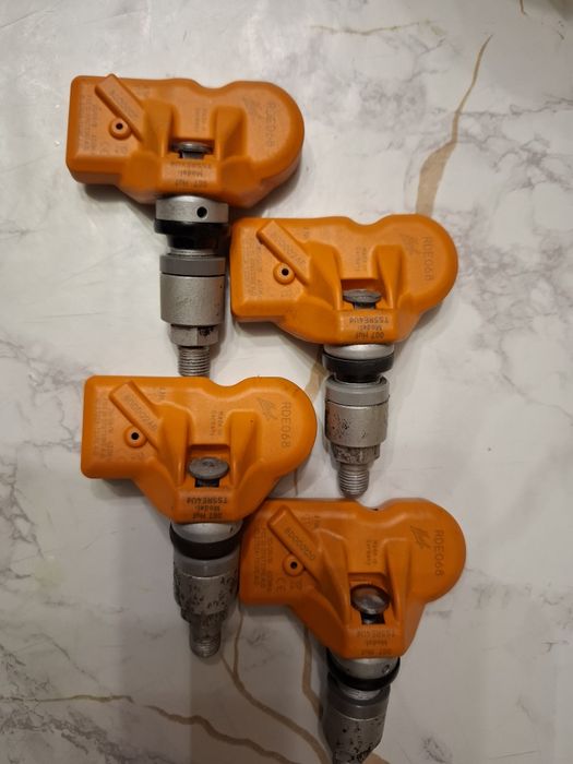 Продам датчики тиску шин