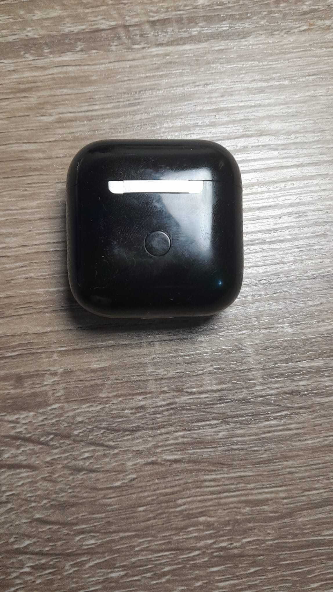 Fones bluetooth pretos