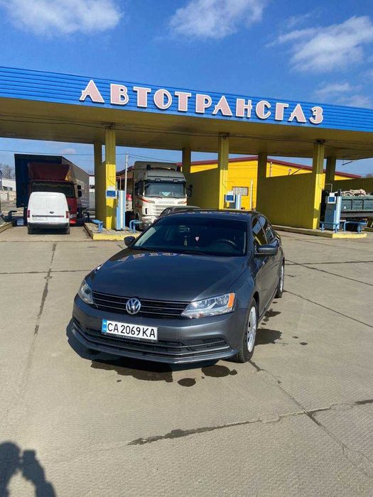 Volkswagen Jetta 2015 автомат 2.0 газ/бензин