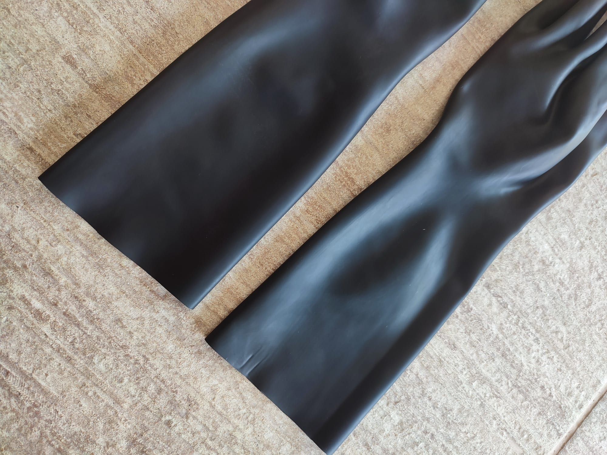 Luvas de Latex Pretas