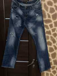 Мужские  джинсы итальянского бренда Takeshy Kurosawa