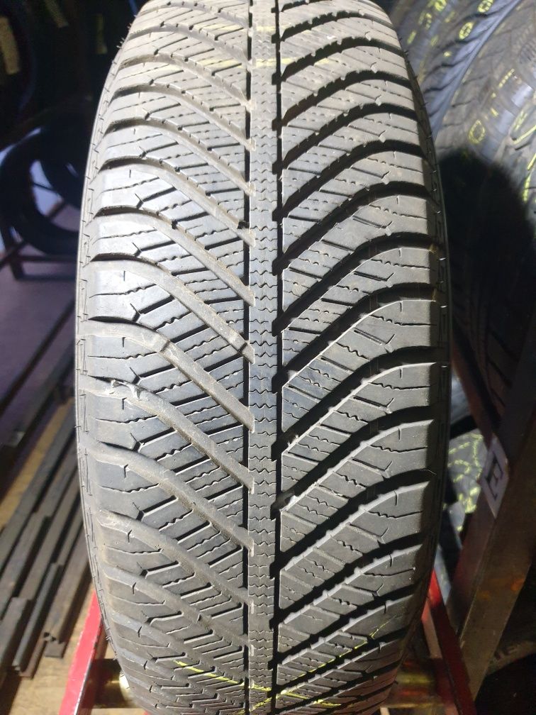 215/60R17 96V Goodyear Vector4Seasons       Z217/60C