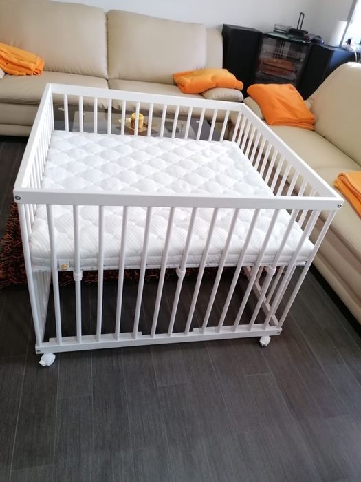 Parque infantil em madeira maciça 100x100