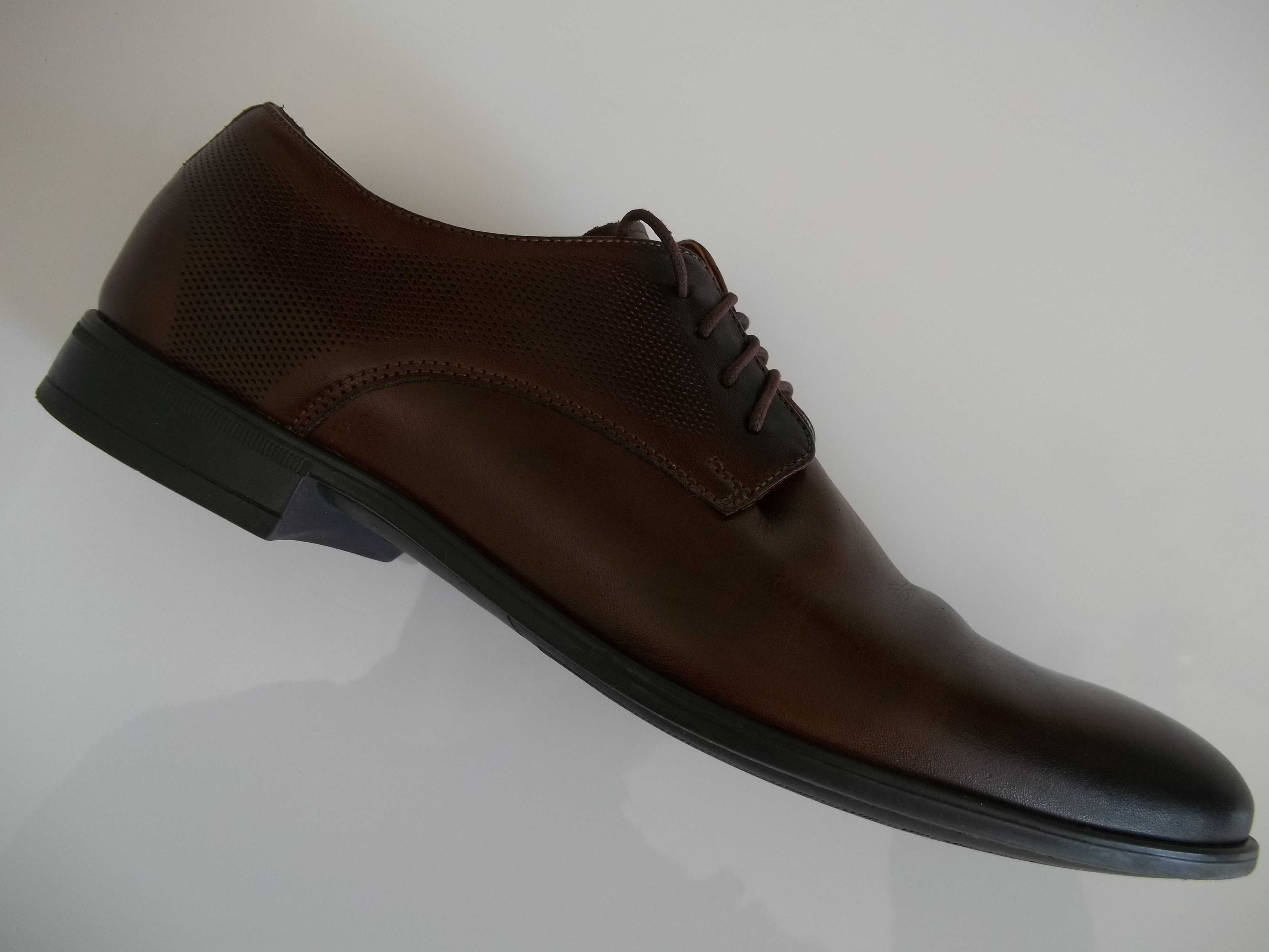 Półbuty Buty męskie LAVAGGIO R.39 26,5 CM.