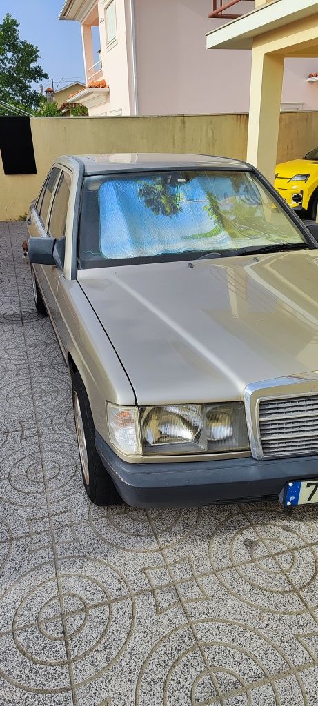 Mercedes- Benz 190d