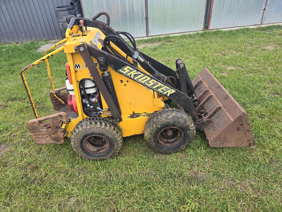 Miniładowarka Skid Steer 4x4