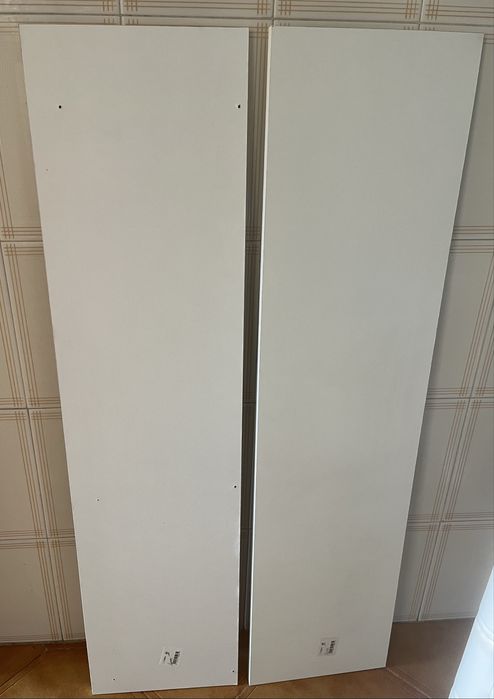 Placas de Aglomerado Branco e Suportes Brancos