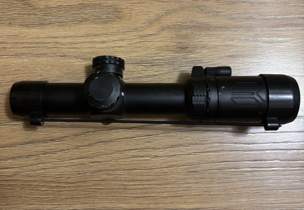 Продам оптичний приціл bushnell AR optics 1-4*24 SFP