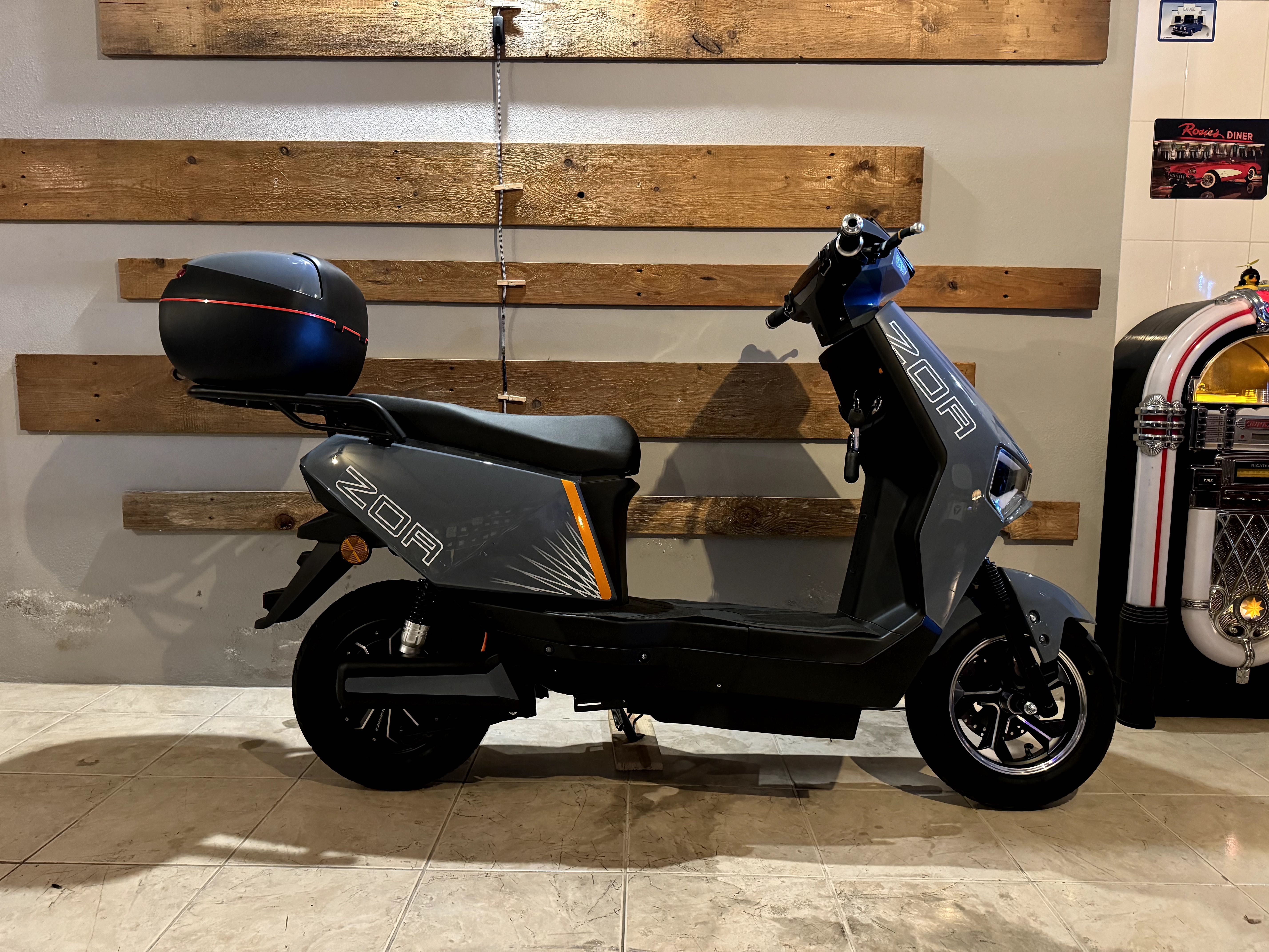 Scooter elétrica sem carta Seventeen Zoa financiamento