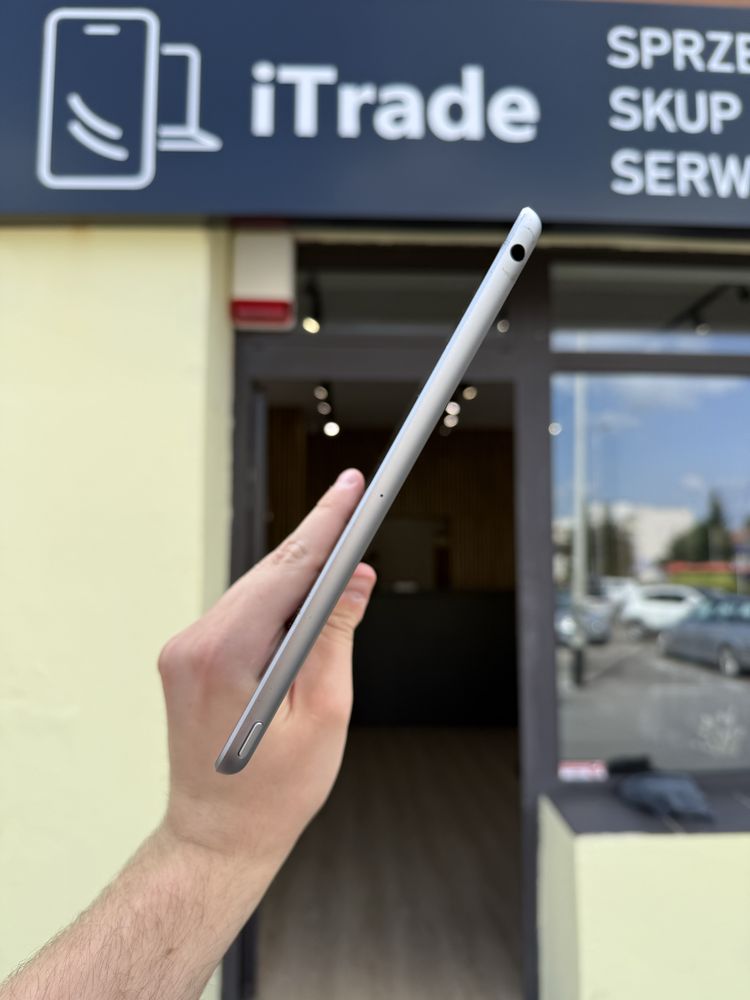 Tablet iPad 6 32GB Srebrny Apple Gwarancja iTrade