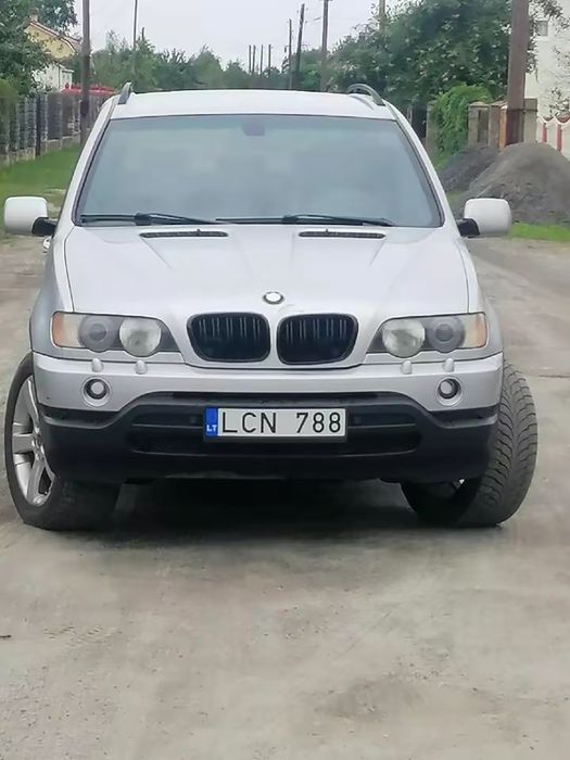В продажі бмв х5е53
