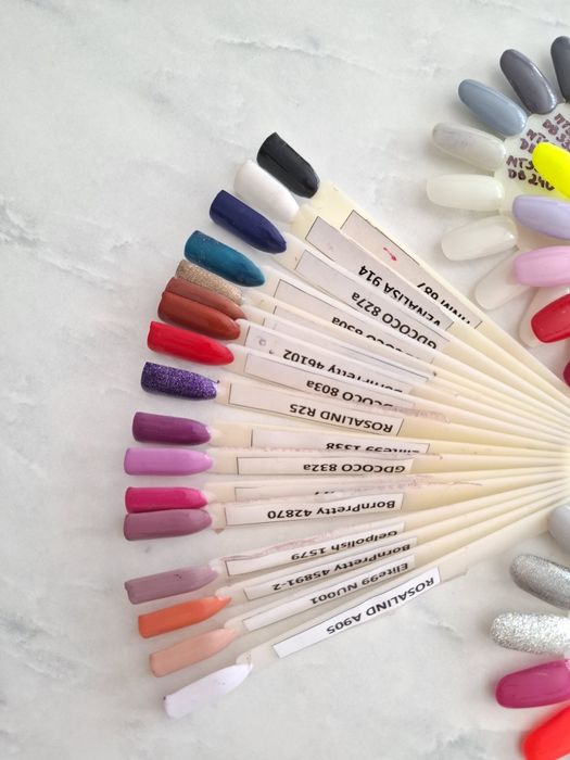 Wyprzedaż lakierów hybrydowych – 57 szt. + gratisy