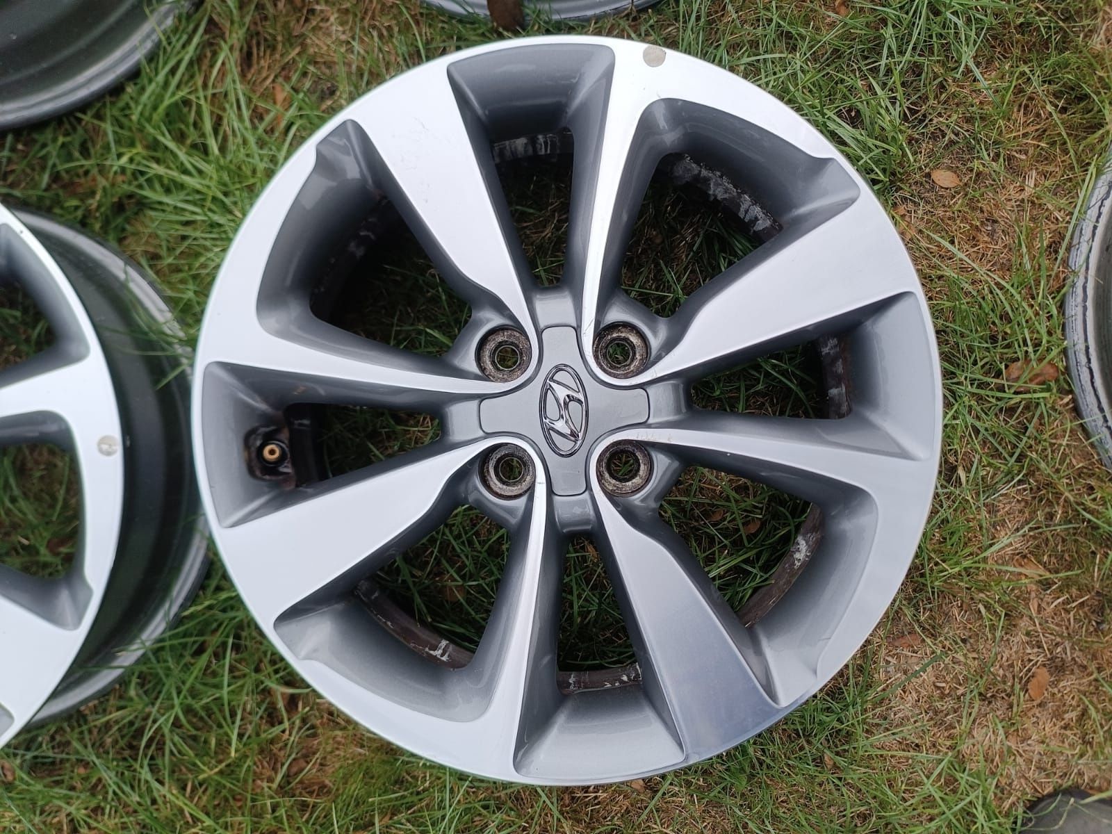 Alufelgi 16 Hyundai I20 Active I20 Kia TPMS 4x100 ET50