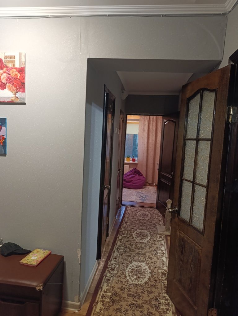 Продається  3 кімнатна квартира в 19 будинку