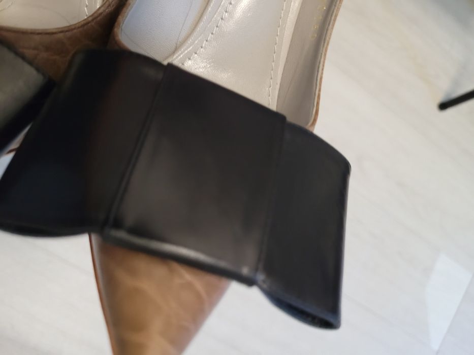 Sapatos em pele  Louis Vuitton
