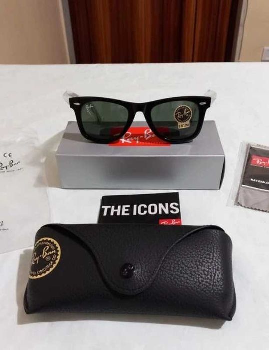 Black/Green Wayfarer Sunglasses Ray-Ban