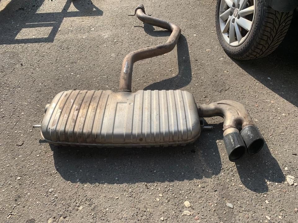 Audi tt 8j wydech rura wydechowa badzo ładna 1.8 tfsi