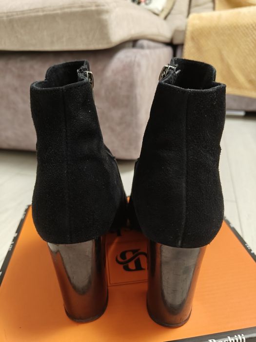 Сапожки, ботінки, чоботи жіночі 37 розміру, весна- осінь.