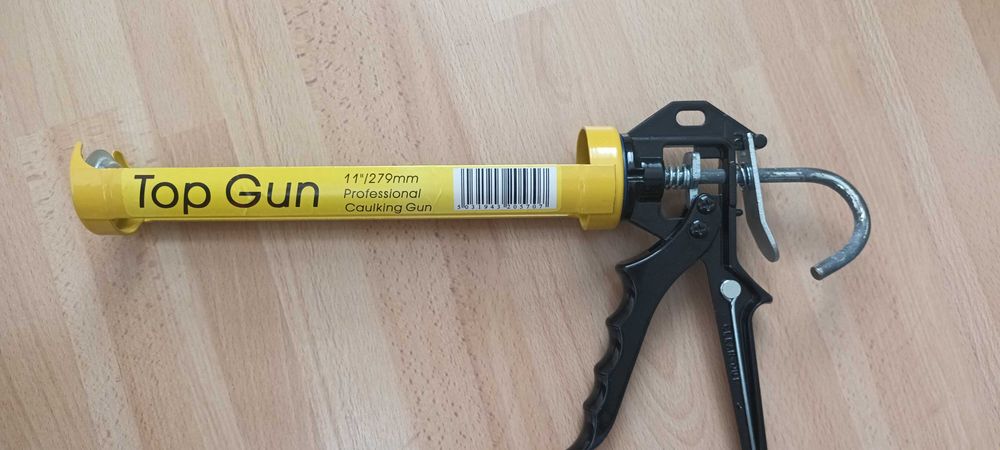 Pistolet do silikonu Nowy