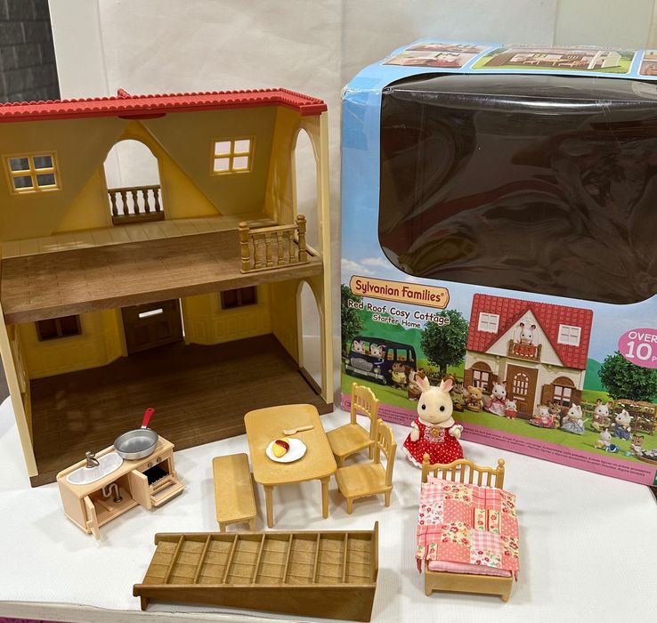 Sylvanian Families-Домик; Детс.комн;Мамакошка;Купание;Школ.;Туал;Разн.