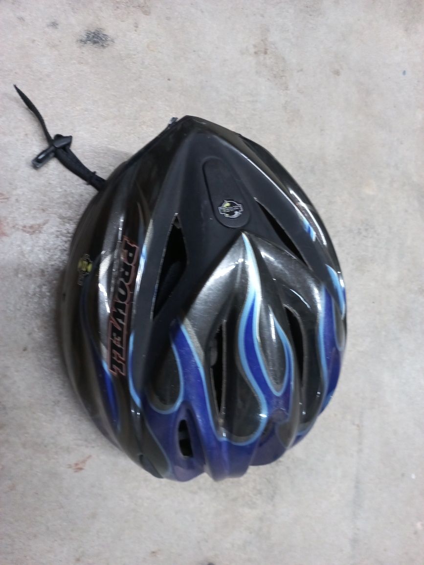 Capacete bicicleta criança