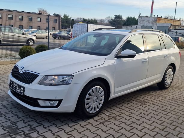 Skoda Octavia Kombi DSG 2.0 TDI 16r. Smart Link Automat Panorama !