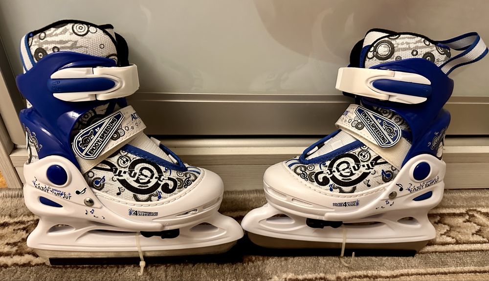 Дитячі ковзани нові