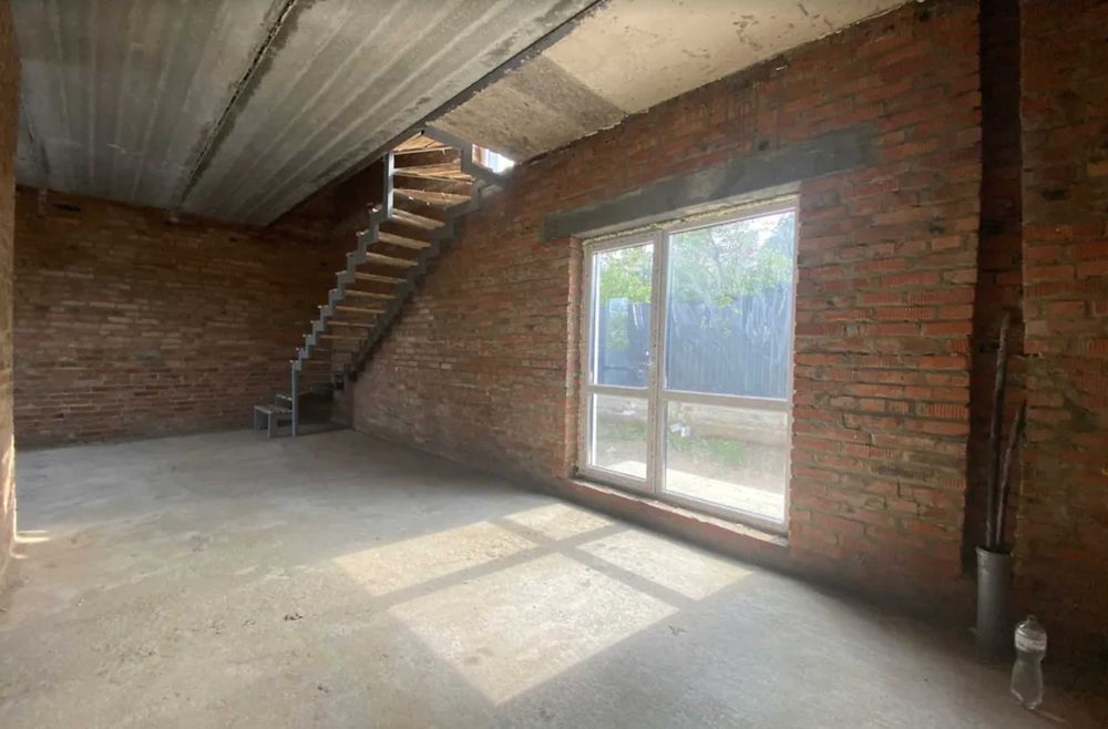 Продаж 2-поверхового таунхаусу 1,3 сотки, 82 кв. м, 3 кімнати