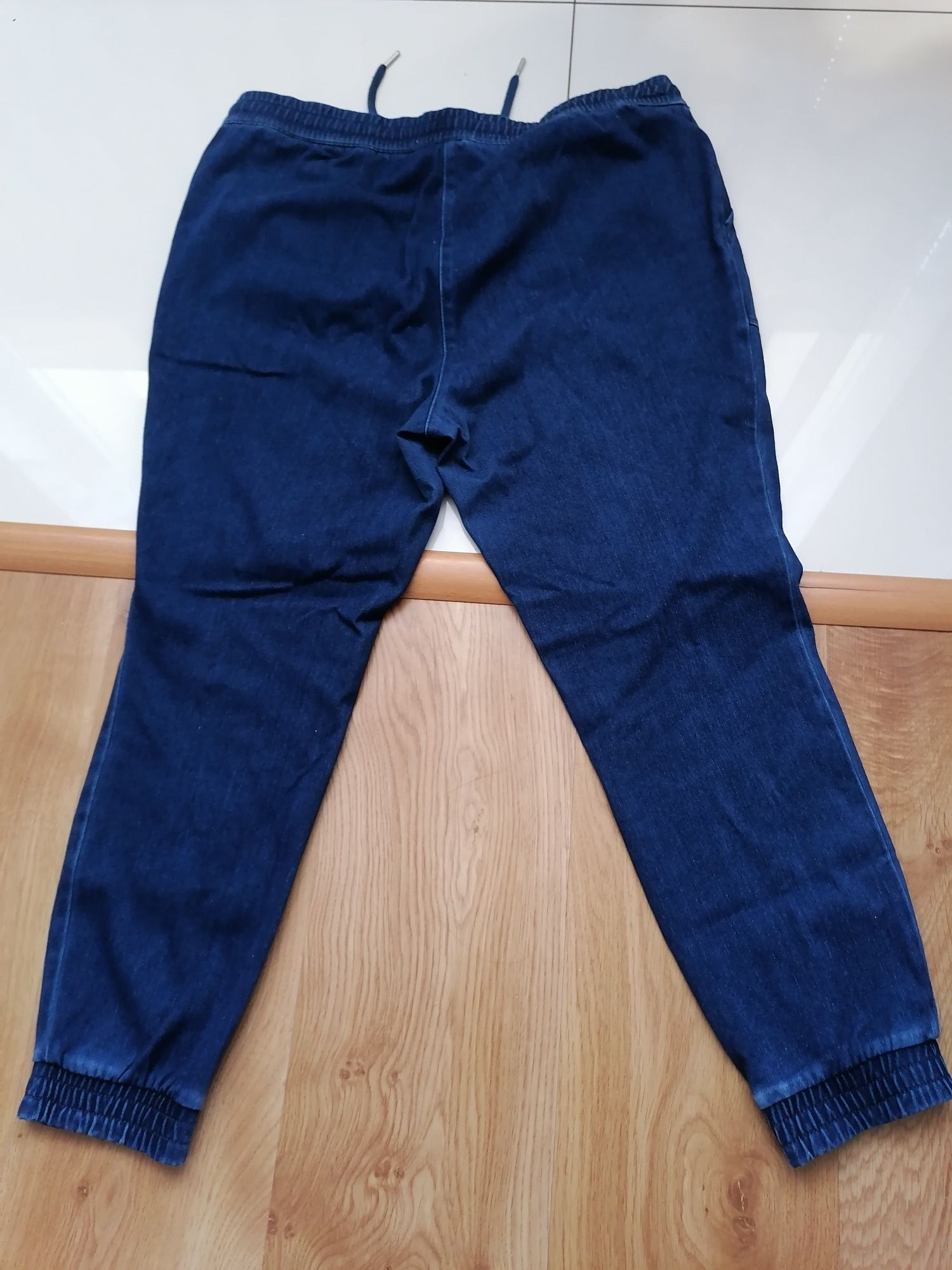 Next damskie   JOGGERY  jeans rozm 42/44