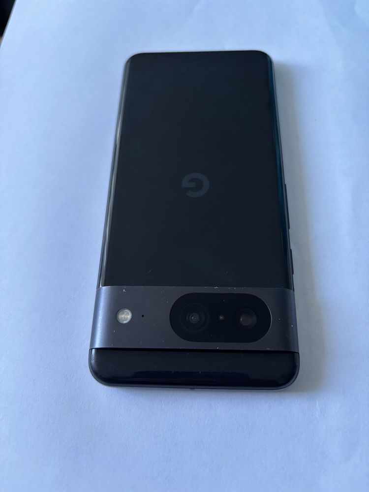 Google Pixel 8.