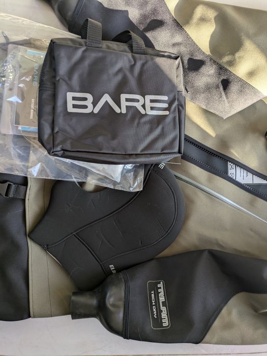 Skafander suchy nurkowy BARE Trilam tech dry