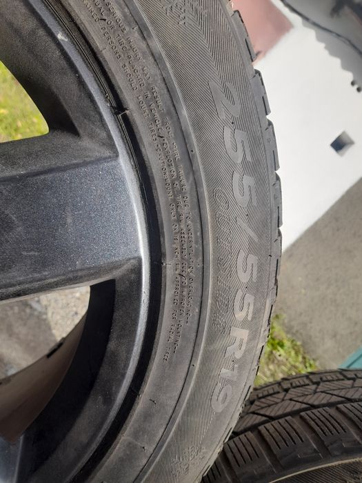 Продам комплект дисків з резиною на туарег