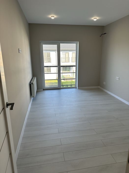 Продаж Таунхаус з ремонтом від Забудовника Петропавлівське лівий берег