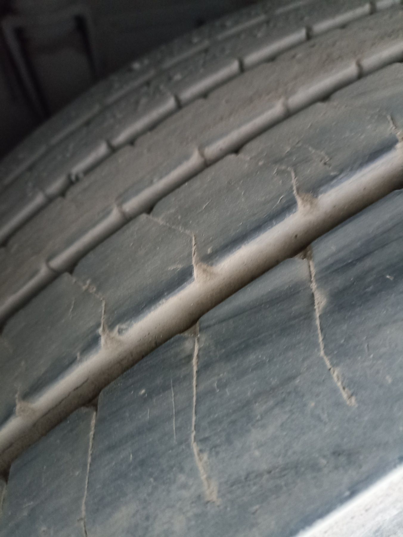 Bridgestone R297 315/80/22,5