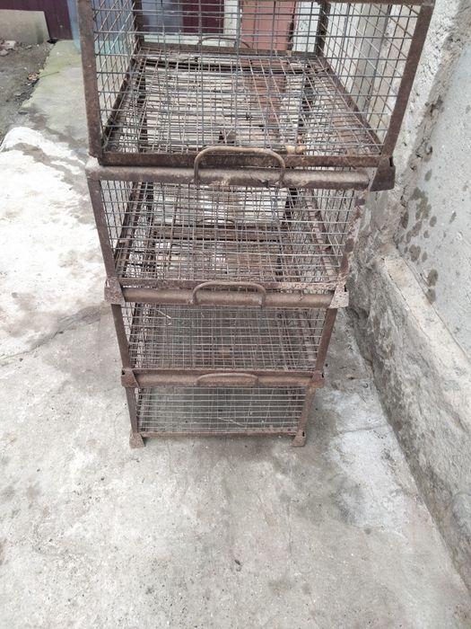 Продам клетки для нутрии.