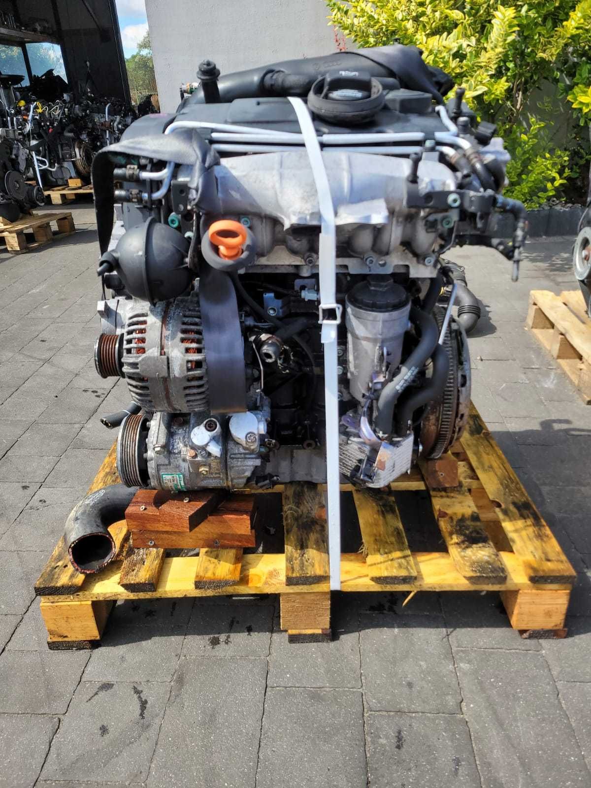 SILNIK AUDI VW skoda seat 2.0 TDI 16V BKD AZV